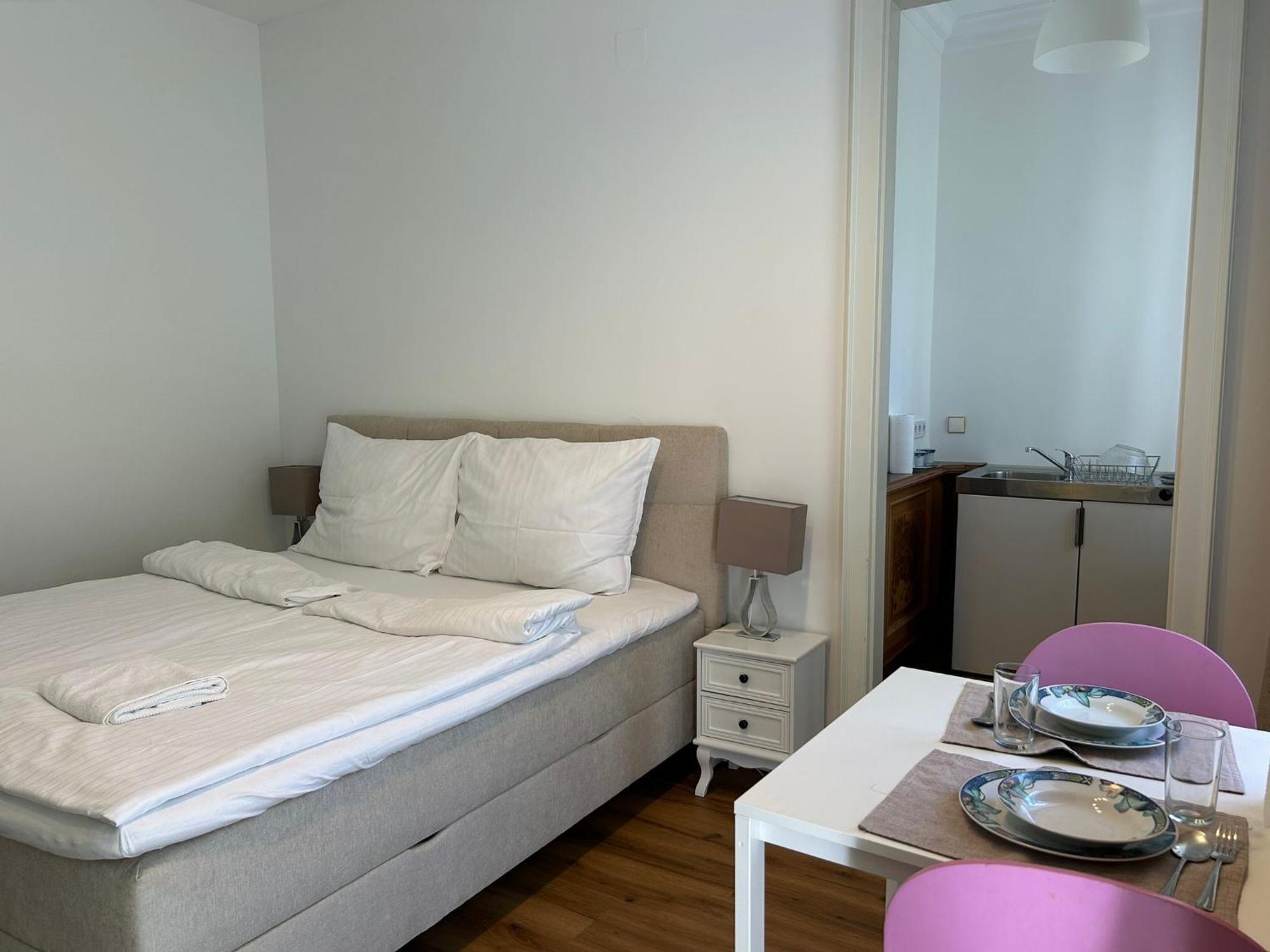 Apartment Mit Gartenblick Und Terrasse Baden Exterior foto